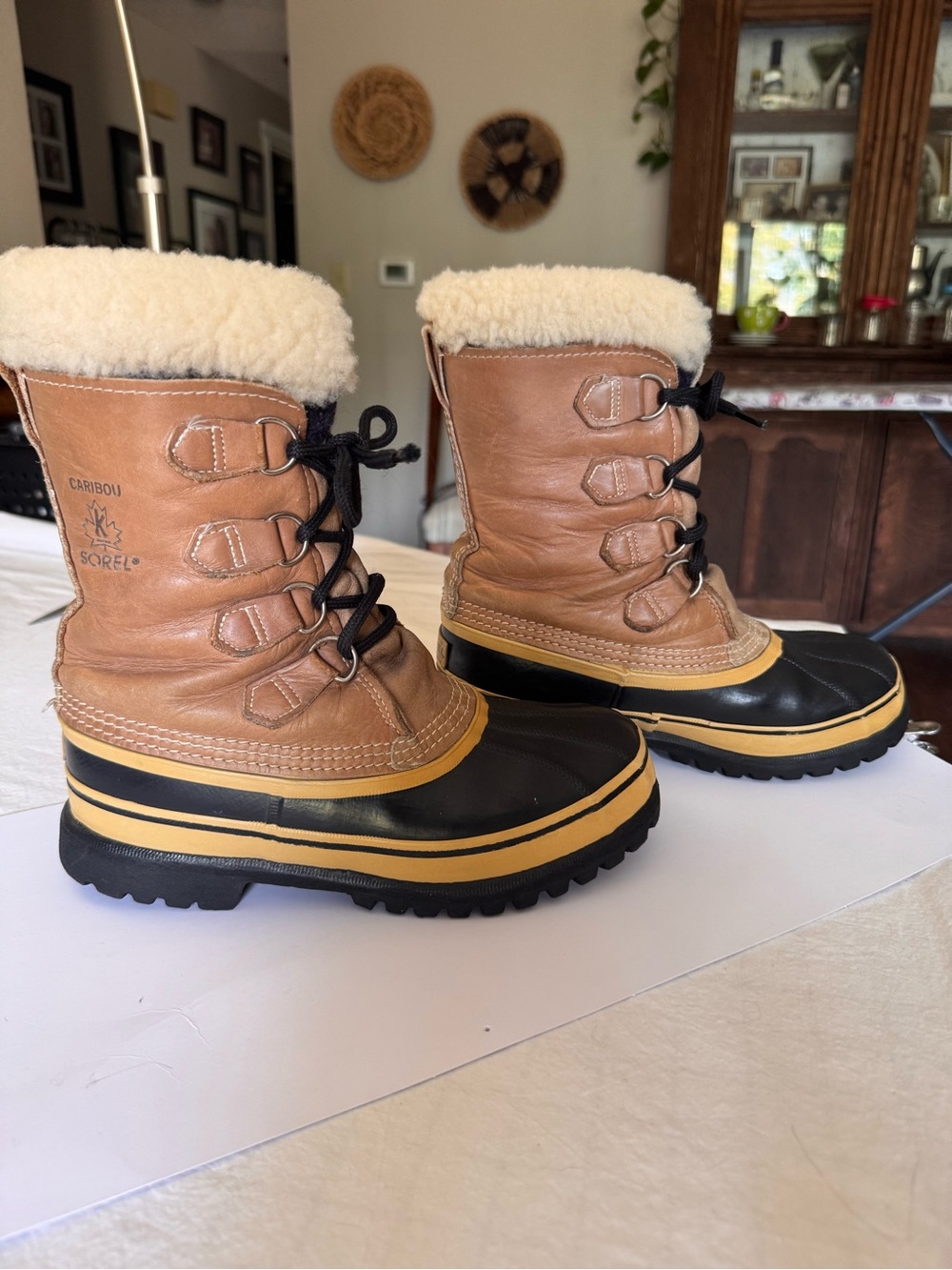 Sorel Women's Winter Lace-Up Boots Vintage Kaufman Caribou Made in Canada
